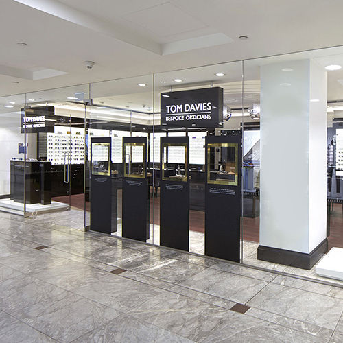 Located in London's financial district, Tom Davies Canary Wharf offers a large selection of optical frames and sunglasses. Same-day eye tests available.