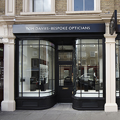 Located in London's prime shopping area, Tom Davies Knightsbridge offers clinical eye examinations, luxury optical frames and bespoke sunglasses in 18k gold.
