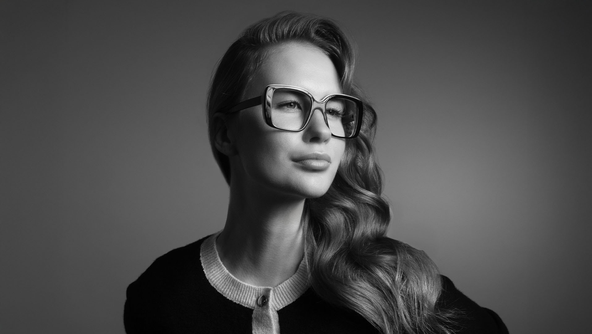 Optical frames and sunglasses to suit every face shape and style. Handmade in London, tailored to you