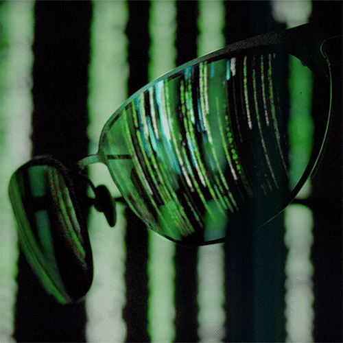 Tom Davies has quickly become the Hollywood eyewear designer of choice, providing frames for a multitude of film projects, including Matrix Resurrections, Cruella, and Superman.