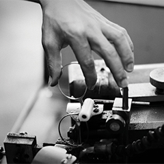 Every Tom Davies frame is designed and handmade in his West London factory, combining precision engineering and a team of skilled craftsmen.